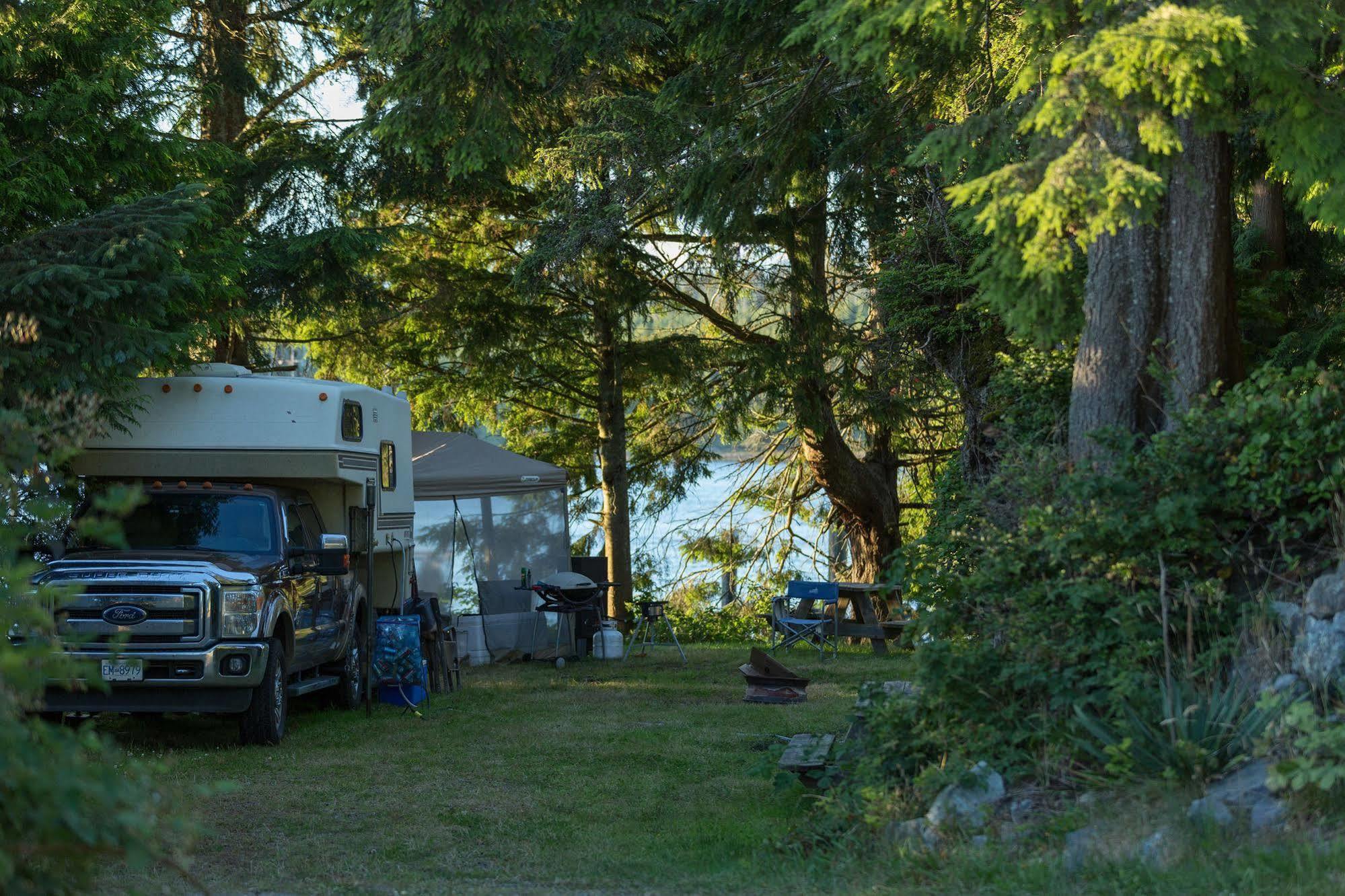 Island West Resort Ucluelet Eksteriør bilde